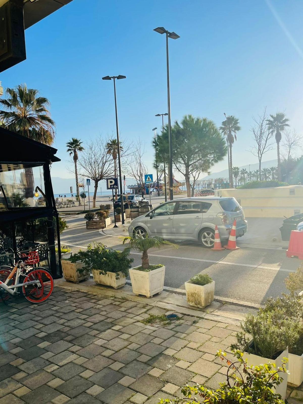 Fa_Holidays Vlorë Buitenkant foto
